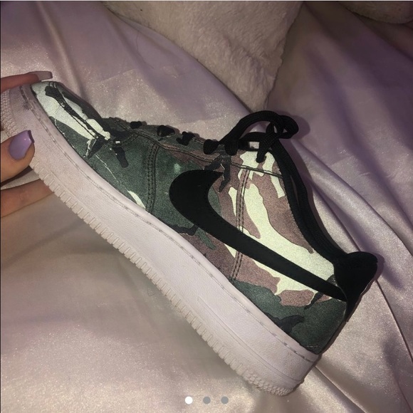 Air Force 1s - Picture 1 of 2